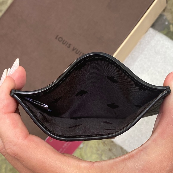 Kate Spade Black Embossed Spade Cardholder Wallet - Picture 6 of 16